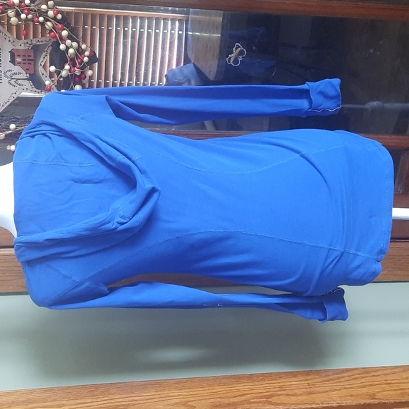 Calvin Klein quick dry performance hoodie size small - Picture 4 of 6